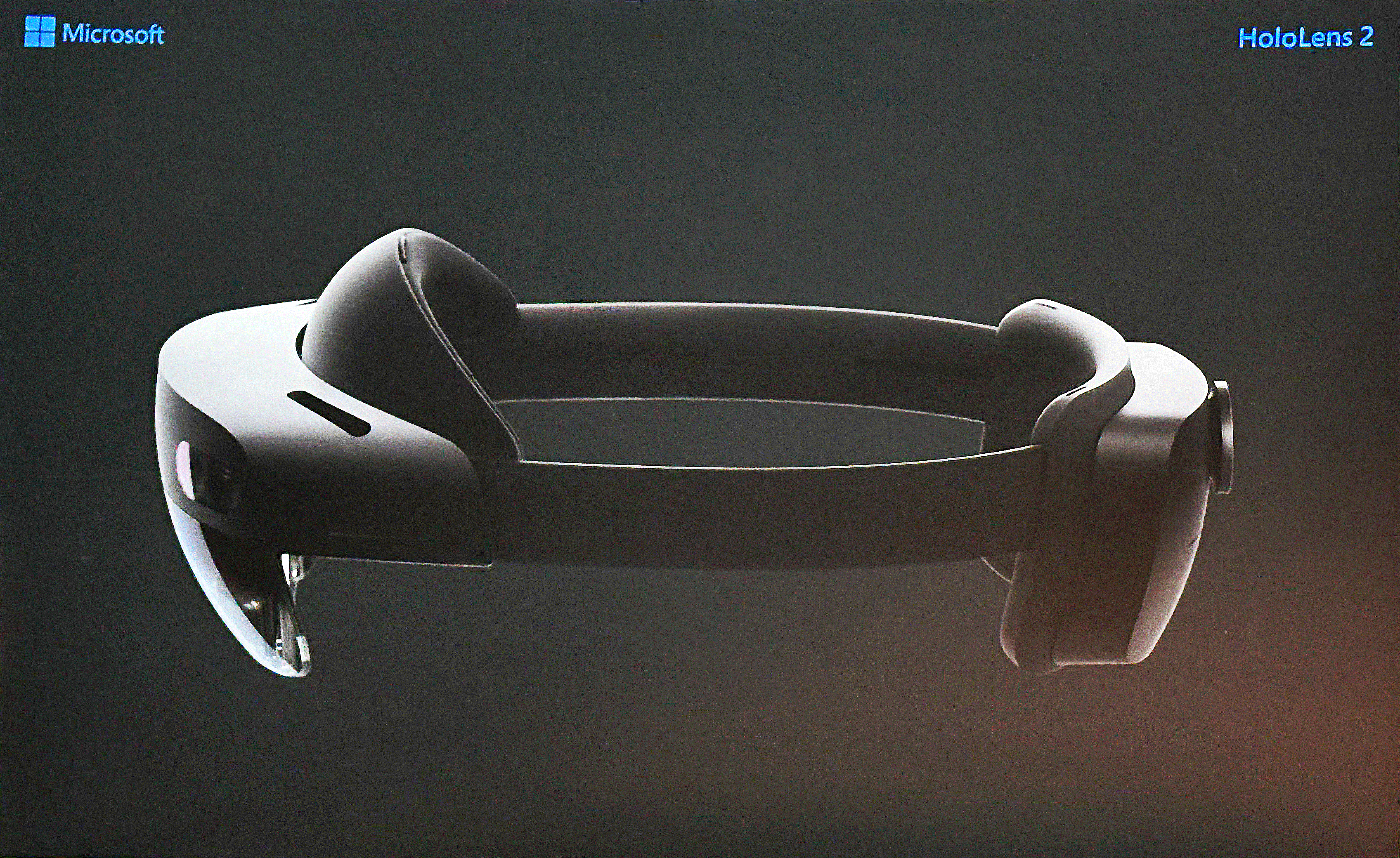 Microsoft HoloLens 2